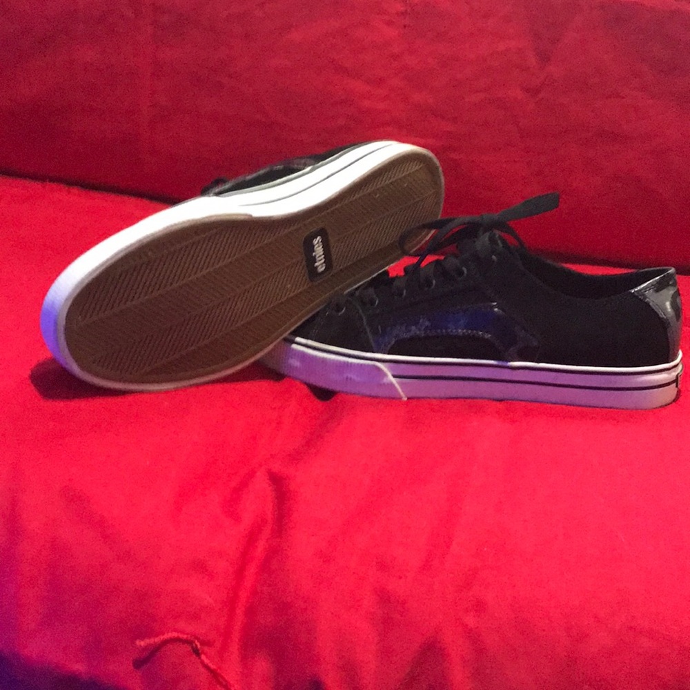 Etnies women’s size 11 Fashion Sneakers
